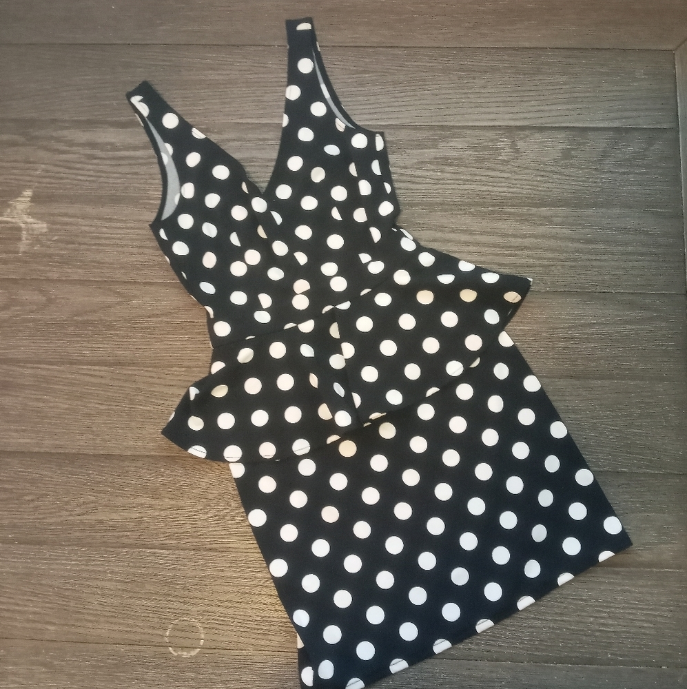 NWT H&M Dress Women's size 4 polka dot